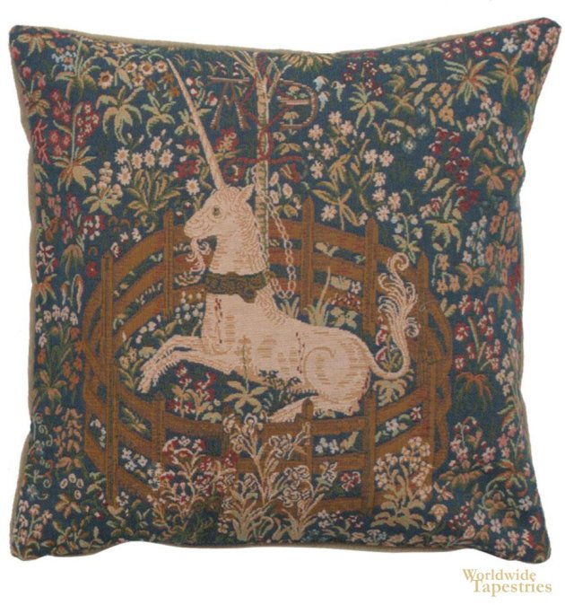 La Licorne Captive I Cushion Cover