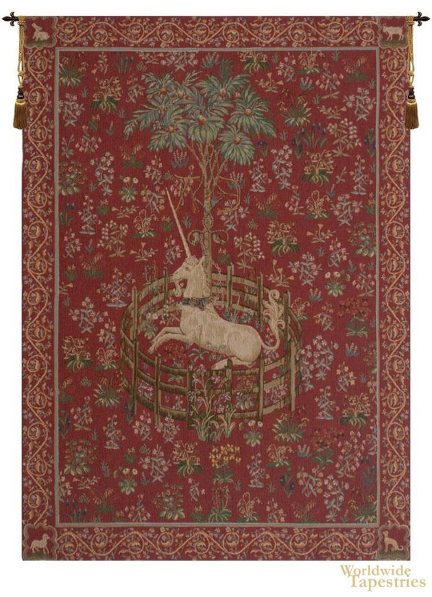 Licorne Captive - Red Tapestry